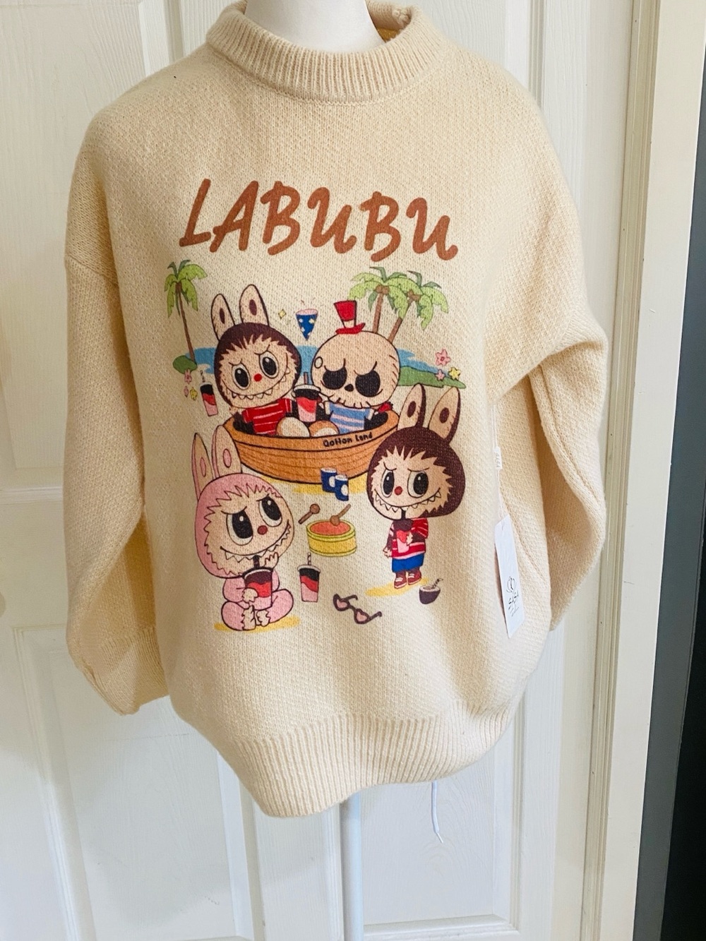 Fun Labubu sweater - Picture 4 of 4